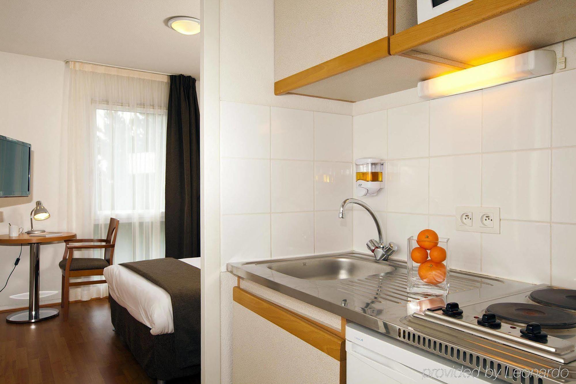 Sejours & Affaires Nantes La Beaujoire Aparthotel Exterior photo